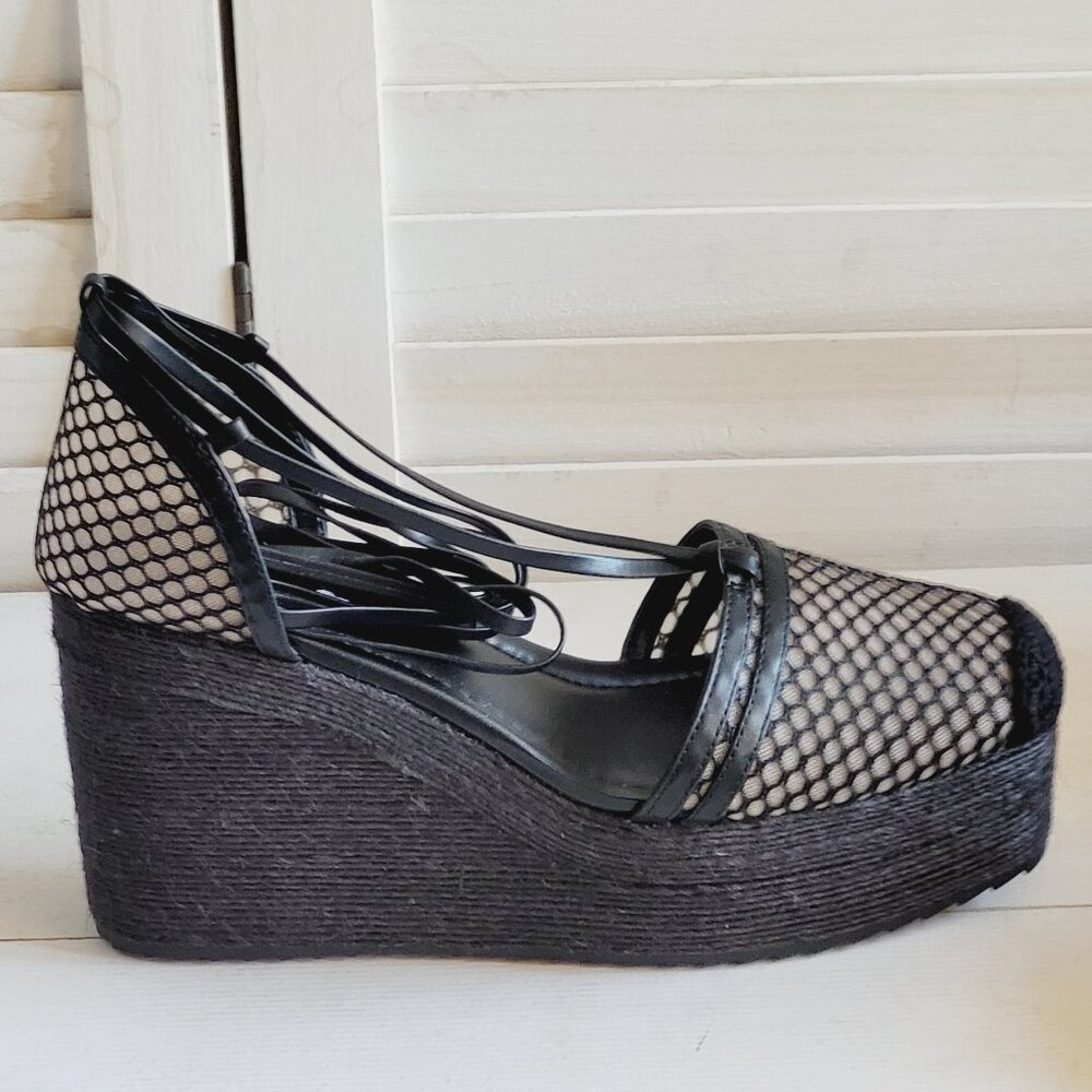$59 NWT (9) INC Lace Up Wedge - Picture 4 of 11
